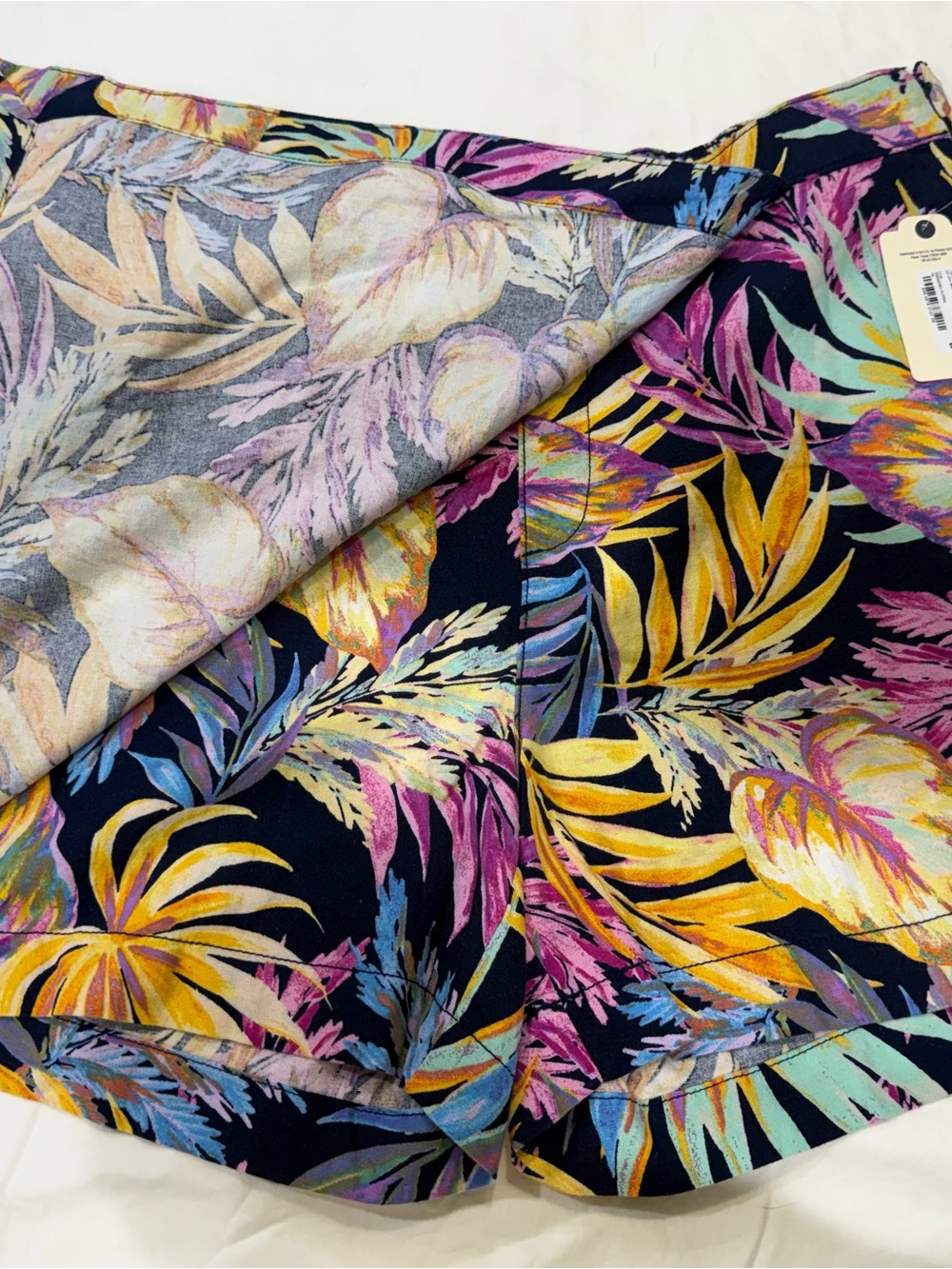 NWT Skort Tropical Leaf Print